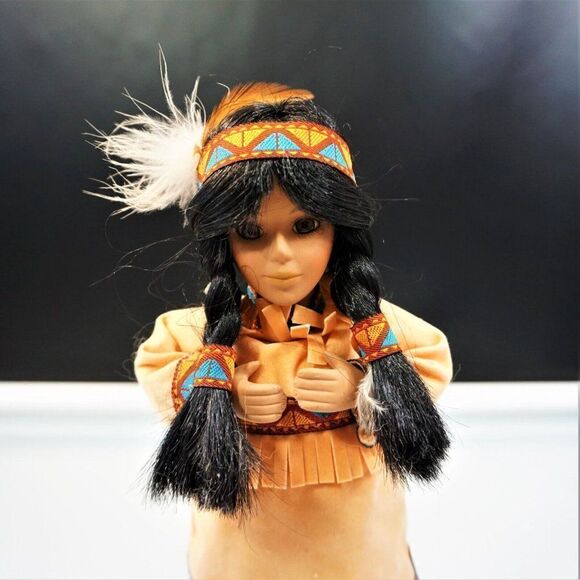 Vintage Native American Music Box Doll 11 Inch - Picture 2 of 7